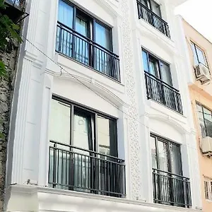 https://basilissis-hotel.istanbul-turkeyhotels.com
