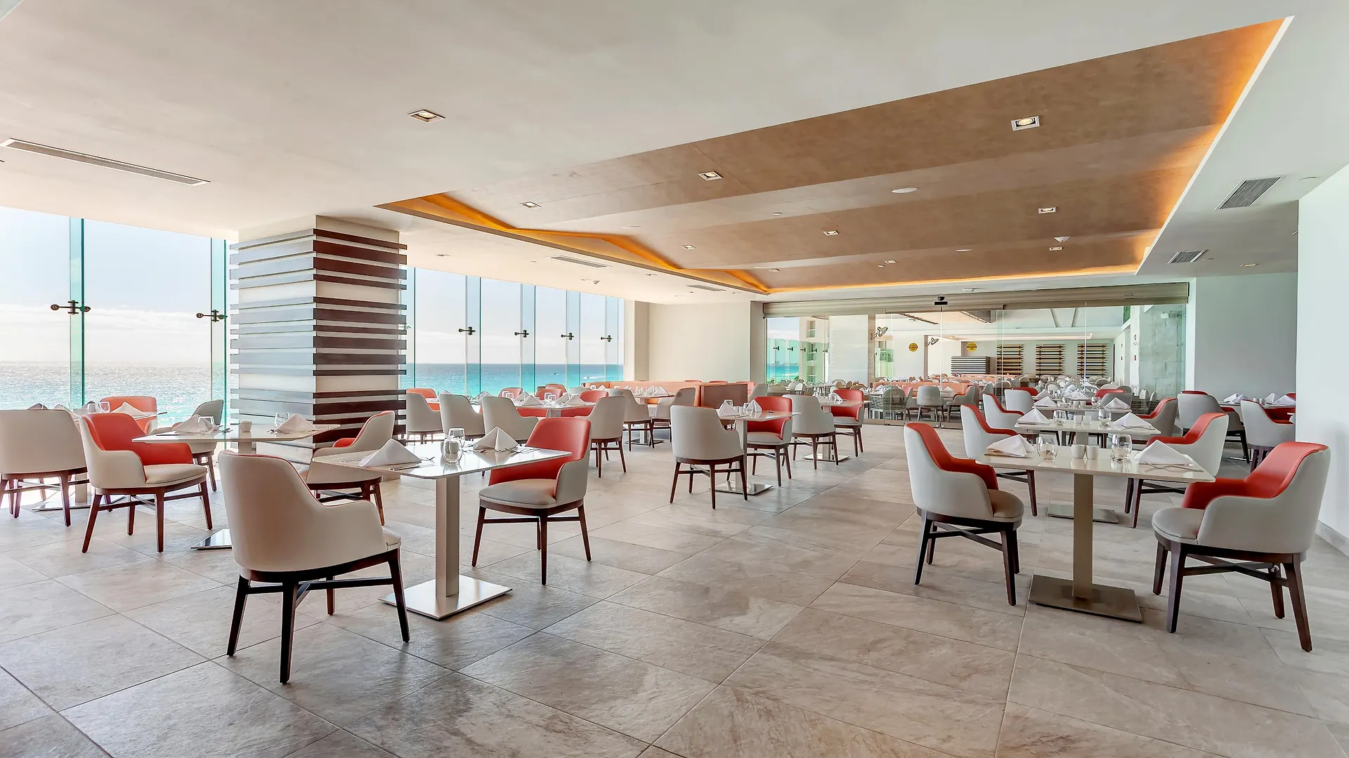 Royalton Chic Cancun, An Autograph Collection All-Inclusive Resort - Adults Only 5*, Cancun Meksika